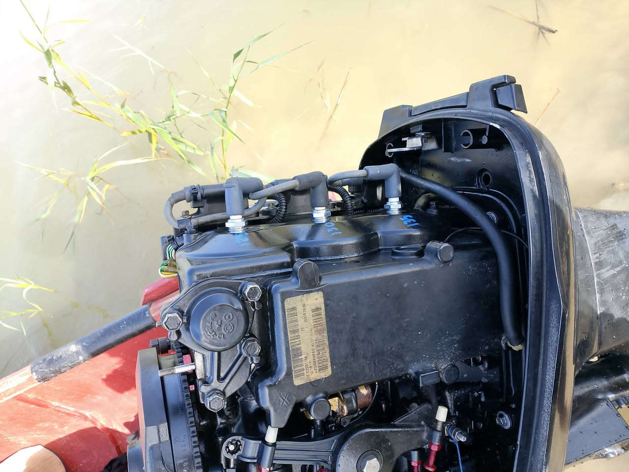 سلام عليكم
55مايكوري مامفتوح لاكير ولامحرك عل شركه 
***********
