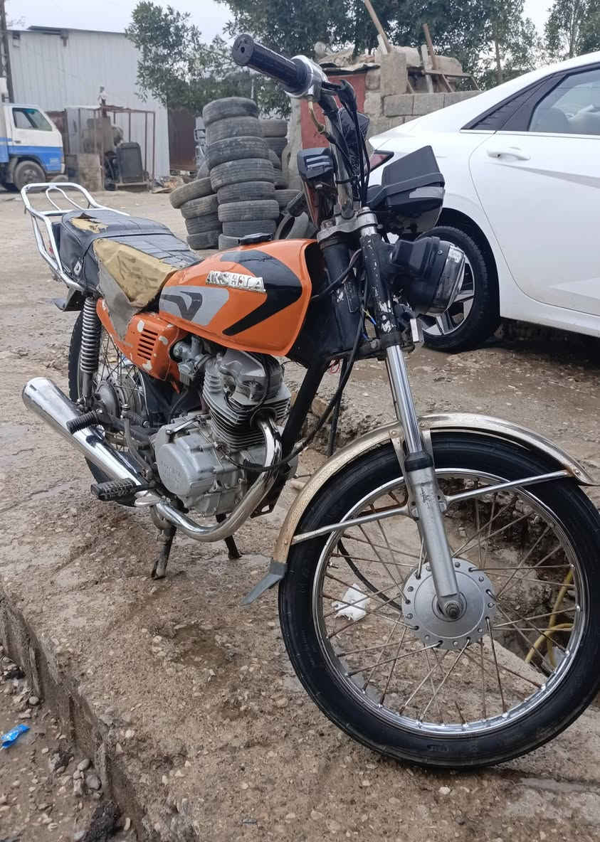 السلام عليكم دراجه اربعه كير كلك موديل 12 مستعجل علئ بيعته السعر 300 وبيه مجال. المكان كوت انوار الصدر *********** اتصال
