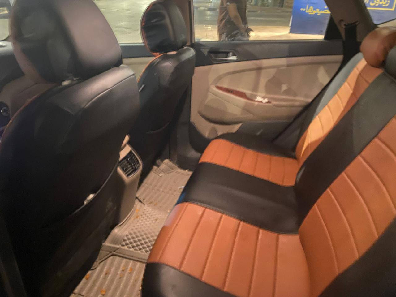 السلام عليكم توكسان موديل ١٧ للبيع السياره سنويه جديده هزه جديده رقم نكليزي ماشيه ١٢٥الف كيلوا حقيقي 
السياره بيها ملاحضات مرفقه بالصور والسونر السعر المطلوب ١٧٠ورقه 
قفلها ١٦٨ ورقه السياره مكانها النجف الاشرف
للاستفسار الاتصال على الرقم 
***********

الكير والمكينه كفاله
