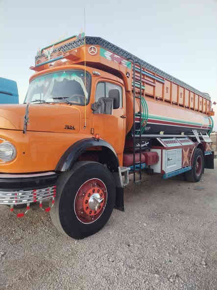 اقجم تنكر موديل ١٩٨١ رقم انبار سياره مايلرومطوله شغل الموصل وادي عكاب محرك مجفت جديد سايس فوك ستندرجوه ٣٠ كير٢٥ عادي تانكي مغلون فصال جديد السعر٥٣مليون للأستفسارالاتصال على الرقم *********** /***********العنوان الأنبار رمادي ٥كيلو الخط السريع معرض نسائم الفرات
