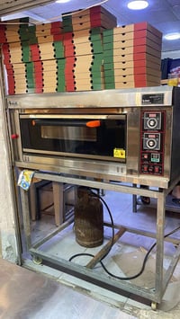 غراض مطعم للبيع 07734949829