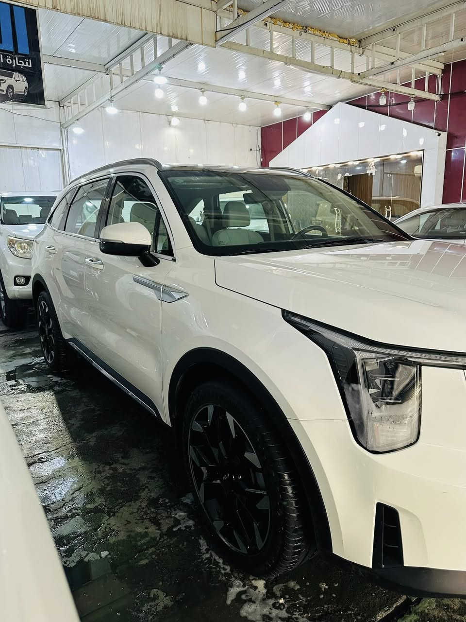 سورنتو 2025 6سلندر
بانوراما  ويل 20 داتا شو 
كفالة عامة صبغ وبارد 
بيهة ملاحظة بسيطة 
ب
311$ وبيها مجال بسيط حك الجية فقط
***********
