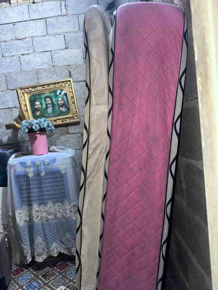 السلام عليكم دوشك نفرين طبي استخدام قليل للبيع السعر  ٨٠ العنوان الشعب حي البساتين ***********
