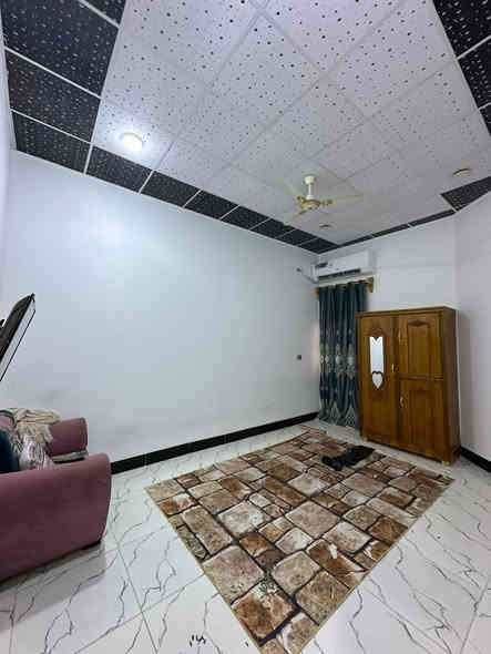 اسعد الله اوقاتكم بكل خير ⁉️
دار للبيع ❤️‍🔥
مساحه /245متر 
جنس العقاري :طابو مالك  زراعي باسم عراقي سند 25 وكاله ونصخ من الطابو وكاتبه من المالك مباشر 
العنوان / البصره ابو الخصيب منطقه النزيله  
يحتوي / غرفتين 2 منام 
وديوان و صاله و وطبخ 
وصحيات داخليه و خارجيه 
جميع الخدمات متوفره ماء كهرباء مدراس نت كلشي قريب 
السعر /85 مليون وقابل للتفاوض 
هاتف ***********
