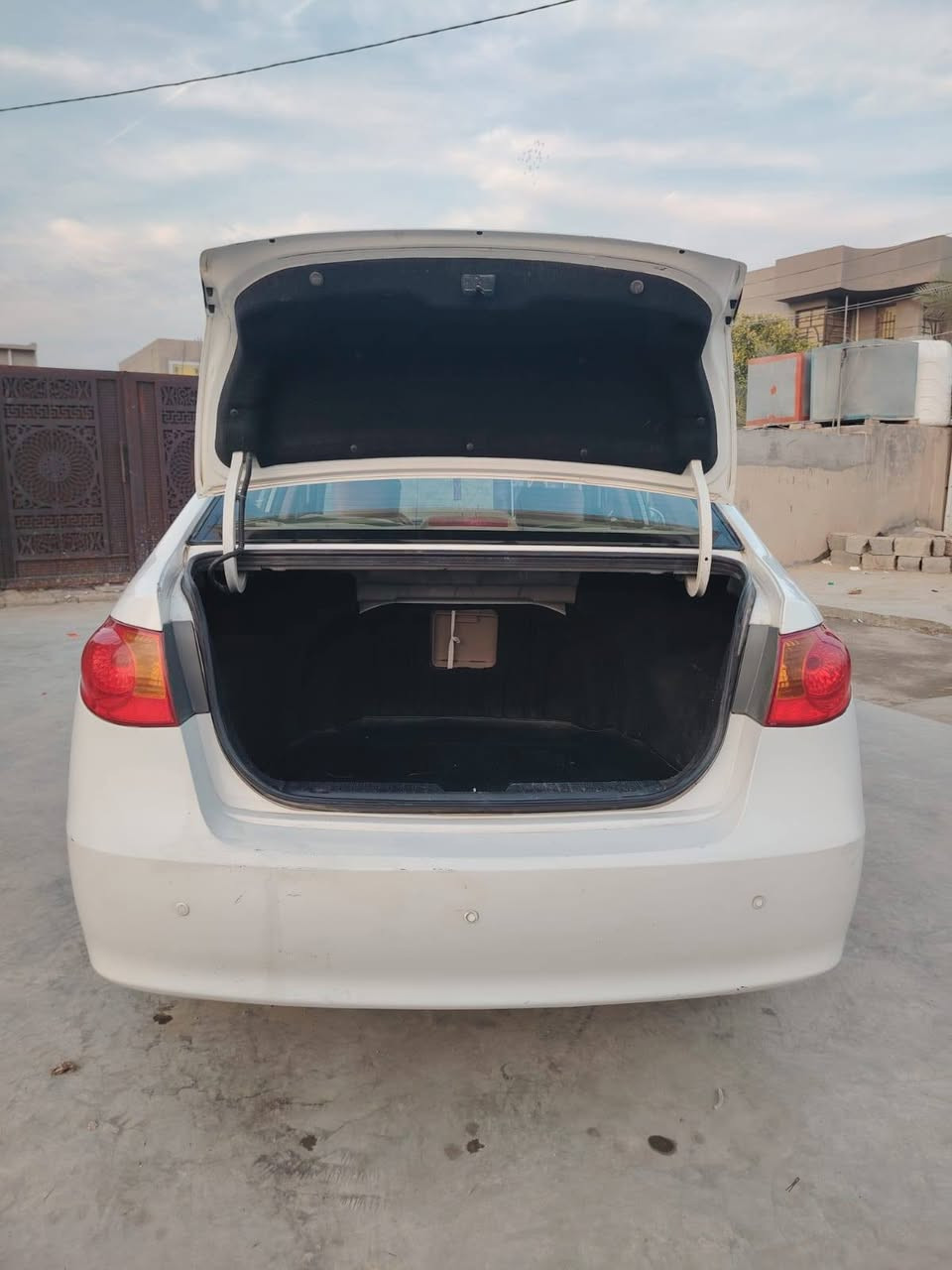 السلام عليكم
افانتي ٢٠٠٧ جاهزة من كلشي بأسمي رقم ديالى السنوية لغاية ٢٠٢٨ السونار مرفق فقط صبغ و ليس تبديل عنواني ديالى _ بني سعد السعر 100$ و بيها مجال كلش بسيط 

***********
