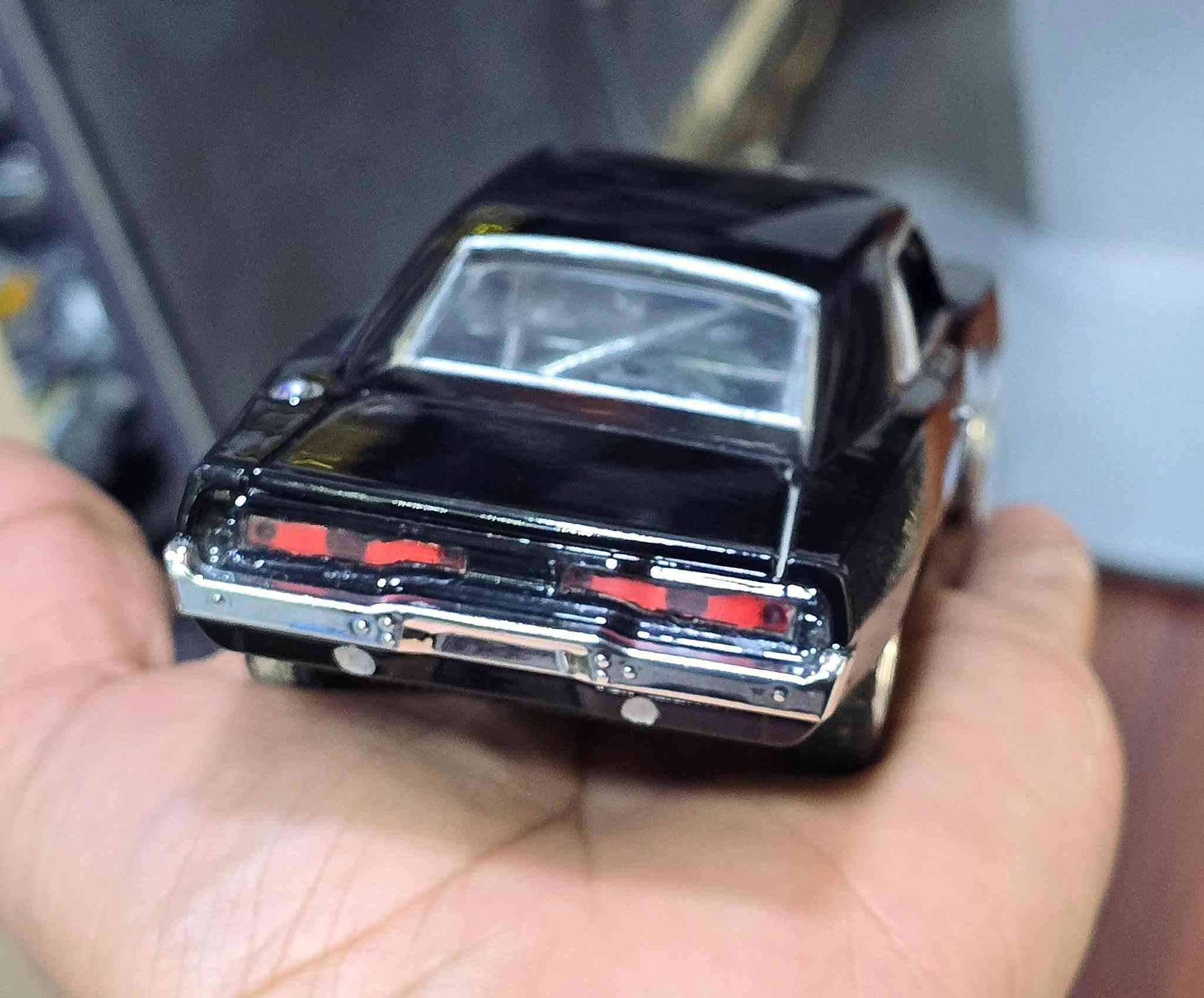 للبيع
سيارة حديد دودج تشارجر 1970
 من سلسلة أفلام فاست اند فوريوس
القياس 1/32 السعر 10


**إذا كنت صاحب هذا الإعلان وتريد حذفه لأي سبب، رجاءا أرسل رسالة إلى الدعم الفني**