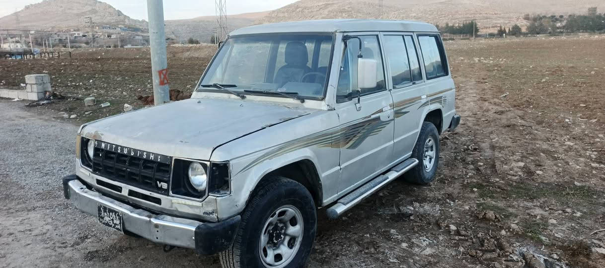 باجیرۆ مۆدیل ١٩٩٠ ئاڕمی پلاسیک سلێمانی گێڕو مه کینه به ته سێ هه زار گێر تۆماتیک سعری ١٦ وه ره قه شوێن بازیان 
***********
*********** السليمانية, العراق
