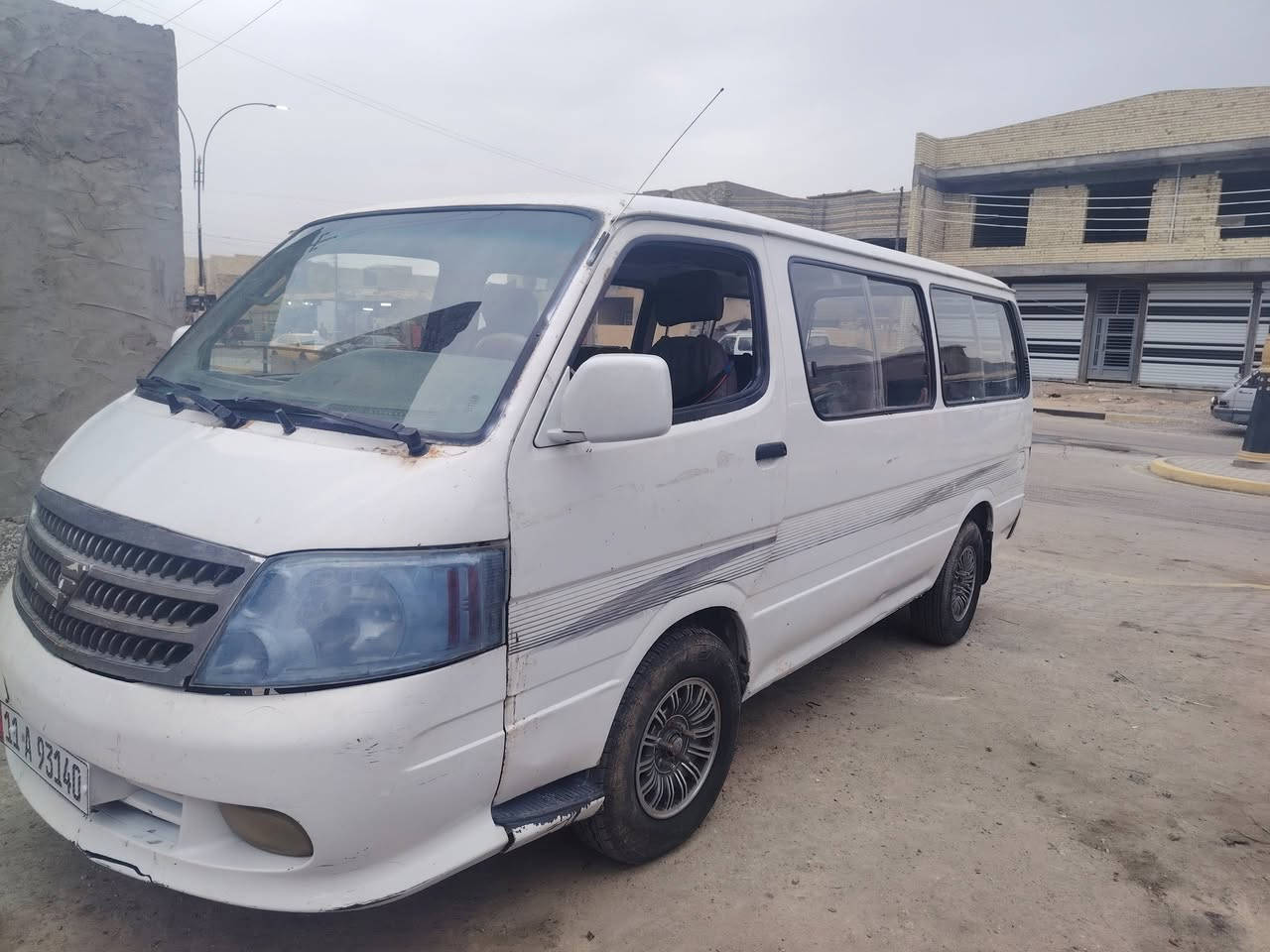 فتون موديل 2008 رقم بغداد دولي تحويل مصفر من كلشي تحويل جديد سياره مصفره هزه جديده كير محرك اكسن مكفول محرك وكير ونجي اوتوماتيك تخم تاير السياره جاهزه السعر 38 وبيها مجال بسيط حك جيه مكاني بغداد ابي غريب الحصوه *********** مكلف بنشر هذا رقم راعيها وخابر
