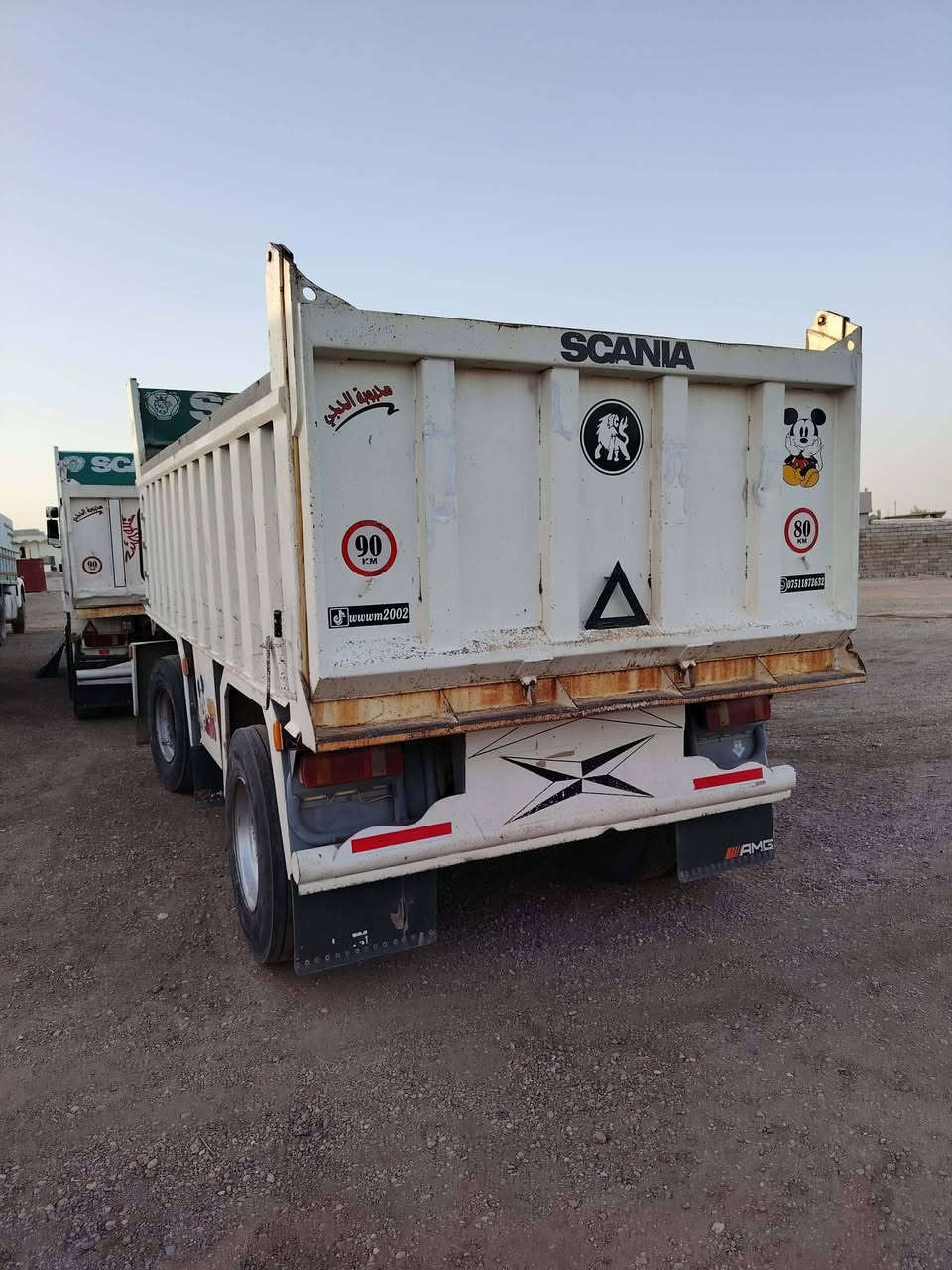 السلام عليكم للبيع 
مقطورة قلاب
 طول 5متر 
ذرعة12متر
 دناكير سكانية
 شاصي 12
  فصال وادي عكاب
 موديل 2021
 كفالة عامة 
طخم تاير 
***********/***********
مكان موصل
