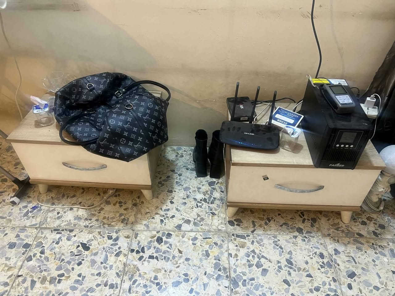 سلام عليكم غرفه 5 قطع سعر معه نقل ونصب 375 الف 
اي استفسار رقم ***********
