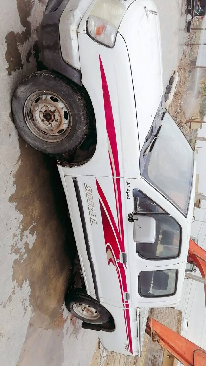 السلام عليكم سيارة نيسان دبل قمارة موديل 99 كير ومكينة وشاصي مكفولات رقم واسط تحويل  مباشر سيارة حلوة وجاهزة 
السعر 55 
للاستفسار الاتصال على الرقم التالي 
***********
