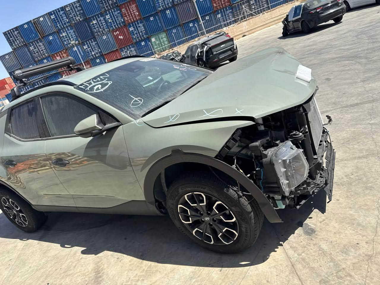 ياالله
السلام عليكم بيكم سنتا كروز2024 وارد امريكي 

Hyundai Santa Cruz Limited2024 Green 2.5L 

حجم المكينه : 2500

المسافه المقطوعه :15 مف ميل  

الضرر : جاملغ او بنيد

الايرباك : سليم مطاك ولايرباك 

المواصفات 

1. فتحه 

2.بصمه

3. كشن كهرباء 

4. ويل كب 

5.رادارات 360

6.تشغيل عن بعد 

7.لايتات لد 

8. لايتات زنون

9. اشاير بالمري

10. تحكم 

11رقم بغداد بسمي.

12.كشنات كهرباء

13.شحن وايرليس

14.هندبريك بصمه

15.هيترات بالكشنات

تفاصيل آكثر هذآ رقمي ***********📞

مكاني بغداد مدينه الصدر
