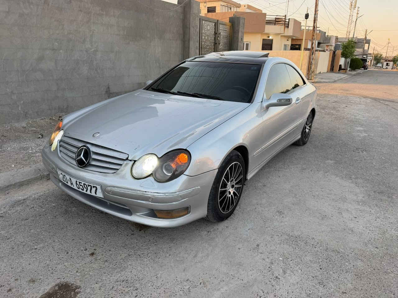 سلام عليكم مارسدس 2003 كوبيه للبيع
C200  

فول موصفات سياره جاهزه من كلشي

كير محرك ملكه 3000 شرط تبريد كهربائيات كلها شغاله 

 سلايت تبريد قطعتين كشن جلد برده خلفيه كهرباء

تخم تاير جديد ويل MG بلادي صدر امامي خلفي دبلات كلها 

كلها جديده رقم ديالى دولي بسمي هزه فحص سنويه كلها جديده

تحويل مباشر مكان سياره صلاح الدين 

السعر 67 بيها مجال بسيط 

***********
