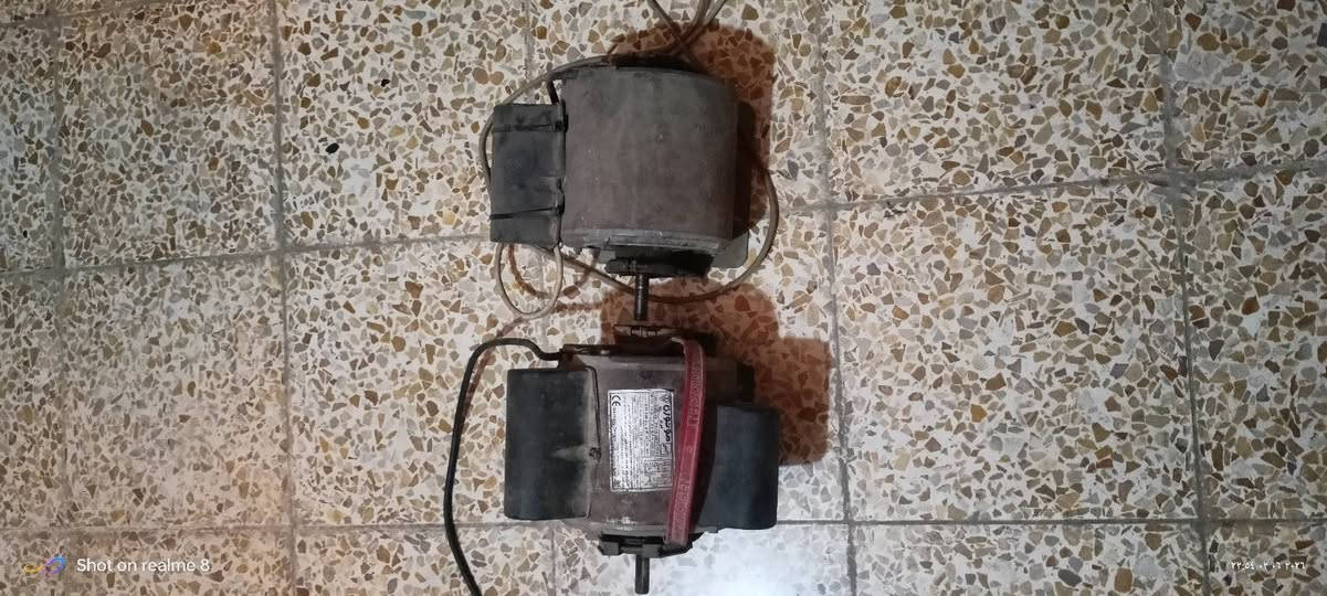 عندي هاي الاغراض للبيع كل شيء وبسعره الشراي يتصل على الرقم ***********
