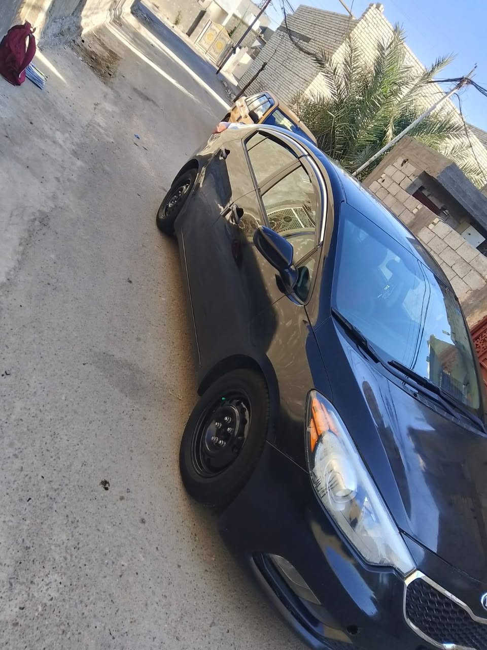 السلام عليكم
كيا فورتي 2015 رقم بغداد 
وارد أمريكي حادثها بنيد فقط بدون  دواخل محرك دوش المرغوب لا تبخير ولا تنقيص صدر امامي خلفي كله جديد سياره جاهزه من كلشي تخم تاير جديد رقم بغداد بسمي مكاني بغداد السعر مناسب  لشراي يتصل ***********
