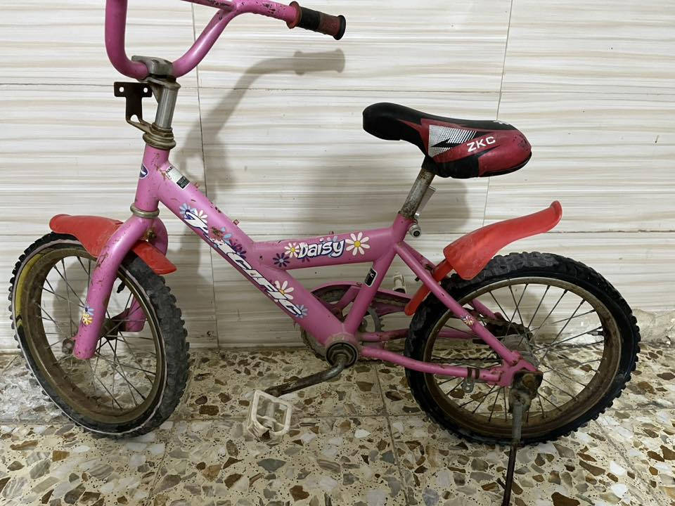 السلام عليكم باسكل للبيع نقص فقط جوب خلفي السعر 35 ألف وبي مجال
‭0783 872 1731‬
