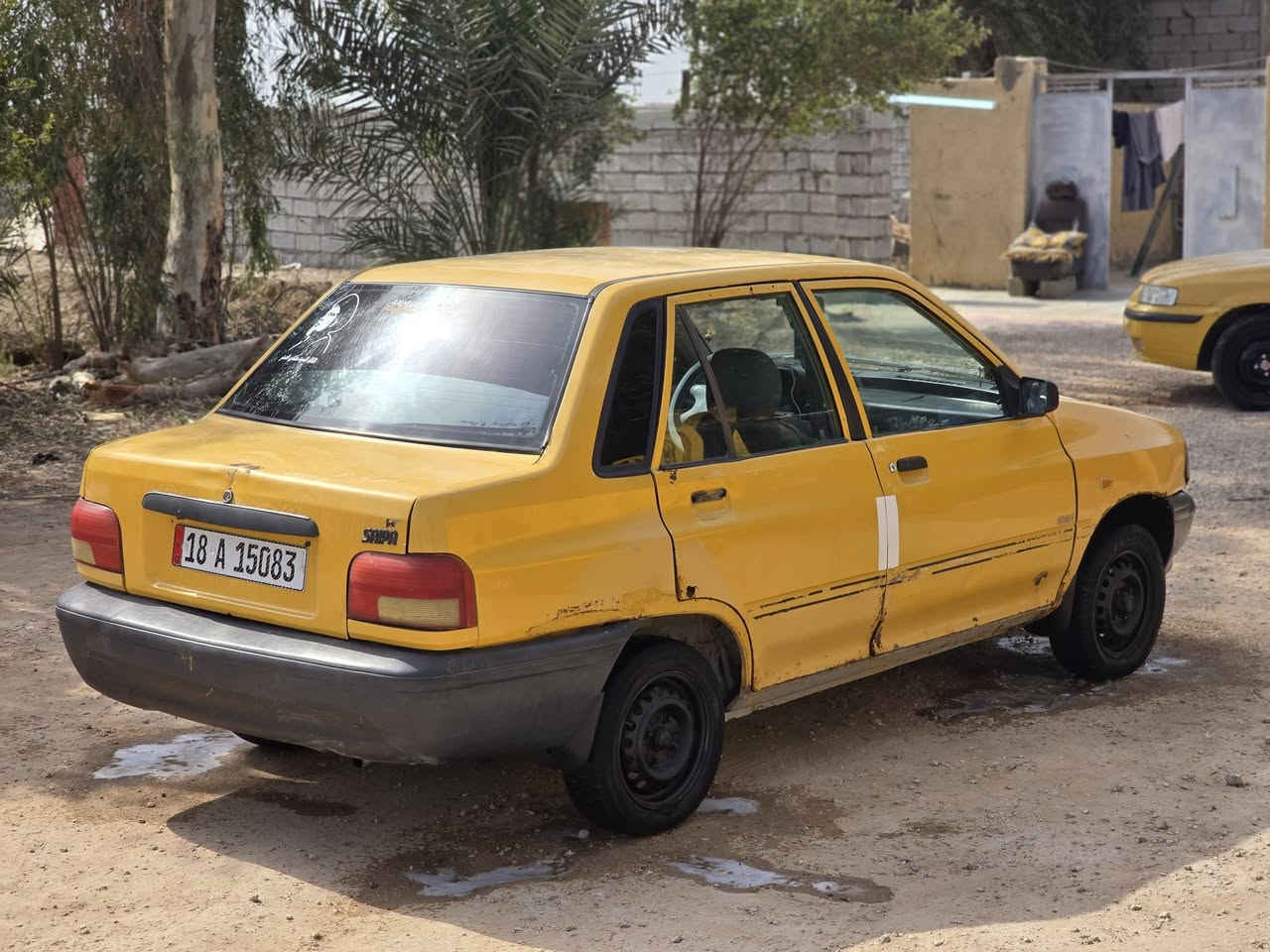 سايبا للبيع 2011 محرك نضيف حداديه جديده كير تخم تاير داخل نضيفه خياس ماكو ابد لاشواصي ولا دوس بس بيبان شويه من جوه رقم بابل دولي لل 30 ثاني يوم مداور سياره حلوه وماعايزه برغي مكان ديوانيه غماس سعر 20 للستفسار ***********
