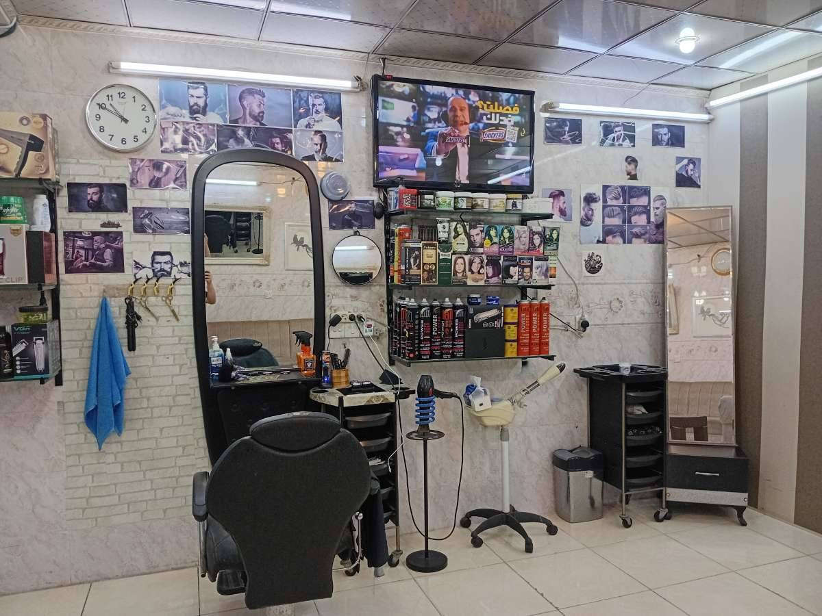 حەلاق بۆ فرۆشتن بە کامل ئەشیا کریی دوکان ٣٠٠ هەزار بۆ زانینی نرخ تەلەفۆن بکەن  *********** یان سناپم اد بکەن   sevar.cosmatic أربيل, العراق
