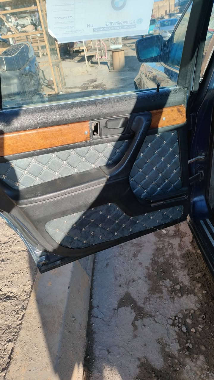 السلام عليكم BMW 735 بيع او مراوس 
لون نيلي 
رقم بغداد تحويل شوكت متريد 
دوشمه غرفه جديده 
***********
