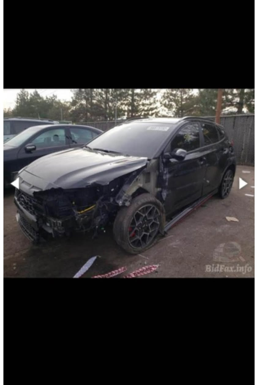 ***********
سلام عليكم 
لعشاق سيارات سبورتيه والشباب و منافسات 
السياره  هيونداي كونا N لمتتد فول فول🔥🔥  
موديل 2022
حجم المكينه 20 توربو  
سياره مرقمه دهوك  كلشي جيديد  السنويه  جديد حتي 2029 ماكو فلس تصرف بيها كلشي علي وضع شركه 
سرعه كيج سياره 300km في ساعه 
منافس جارجر جالنجر و كولف  الي يريد راح ادز الها صوت كزوز كلش قوي مال شركه 
ماشيه 32الف كيلومتر اخ زيرو 🔥
اسياره كلش نظيفه 
الكشنات جلد وقماش وحضن و علامه Nسبورتيه موجوده  كل مكان 🔥
حجر بيئه بلادي  موجود🔥
الكير 8درجات🔥 
3كيرات اوتوماتيك وعادي و تبترونيك 🔥
شفتات سباق موجود 🔥
رادار امامي جانبي  ورادارات بلادي علي وضع شركه🔥 
تشغيل عن بعد  شغال 🔥
كشنات تدفئه🔥
4وضعيات قياده 🔥
نورمال يكو سبورت وثلج 🔥❄️
سبورت پلاص  يعني الدكمه الي ب يمين اسمها N  اذا تدوس عليها  سياره كلها يبدل علي نظام سبورت حتي توربو وصوت سياره باك فاير بدون نار و السياره يصير ثقيل و حتي تكدر تتحكم بشاشه تبدل بستنات و صوت ساره و دبلات و ثقل ستيرن 😉👌
زر NGS 🔥🔥🔥نفس الفراري و لامبور كيني اذا تدوس عليها راح يزيد ١٠ احصنه من 280  راح يكون 290 حصان خلال 20ثانيه فقط 🔥🔥🔥
مانع انزلاق 🔥
تحديد مسار مع ستيرن لا يطلع من مسار 🔥
مانع انصدام 🔥
تشغيل و ابواب بصمه 🔥
كشن السايق كهربائي من كل جهات 🔥
تنبيه ترافيك 🔥🫡
ابل  بلي و اندرويد بلي 🔥
سماعات هرمون كاردن رهيب 🔥
شاحن وايرلس 🔥
3مداخل USB🔥
ضرر شوي جملخ امامي مبين بلصوره و باب سايق السياره نضيفه للغد ماتصرف عليها ولا دولار  
سعر بلاش 153ورقه و شوي مجال ماكو هذا سعر بالعراق كلها
رقمي موجود و اني مو متواجد علي فيس رجاء اشلع عيوني اذا مو شرايي لا تتصلي بي مكاني ب دهوك
*********** دهوك, العراق
