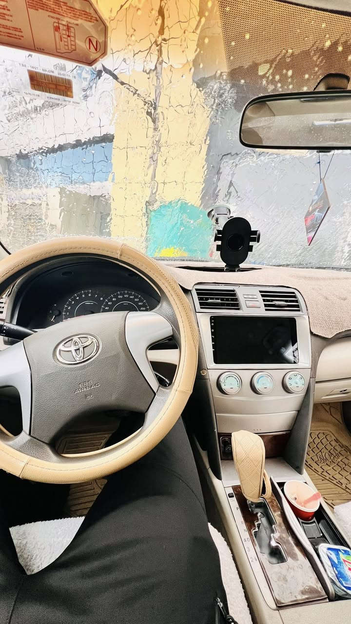 السلام عليكم للبيع: تويوتا كامري
الموديل:2007
رقم سليمانيه تحويل مباشر
الوارد: خليجي 
المحرك: 4 سلندر (المحرك المرغوب 2400)
 شاشة ايباد، كاميرا خلفية.تبريد قطعتين
الضرر : قطعه وحده جاملغ خلفي فقط وبارد بسيط عكسه
السعر: 113 وبيها مجال بسيط 
المكان: تكريت + كركوك
للاستفسار :  ***********
