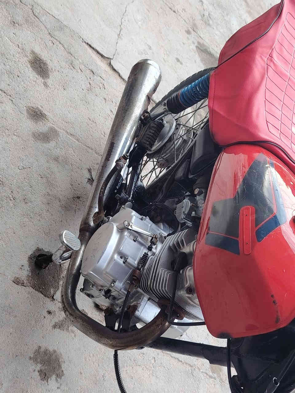 دراجه نامه ادوات مكينه خرسه مكاني زبير دور الدواجن سعر 275 وبيه مجال قليل رقمي ***********
