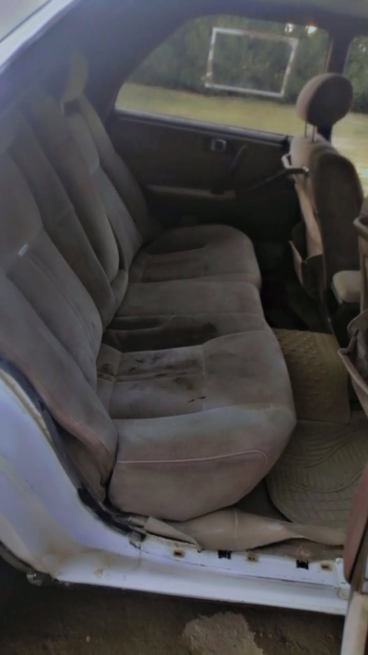 سلام عليكم هارتوب موديل ٩١ رقم بغداد  محرك وكير مكفولات صدرها عايزلهه بوش
وبيه السيتك ولف بيه دخانه أمن تحمه تروح
كهربائيات شغاله  لايت زنون 

رقم الهاتف *********** مكاني واسط قضاء الصويره
