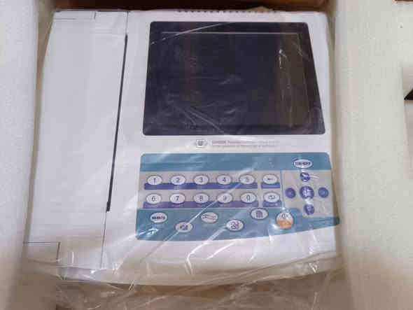 السلام عليكم...جهاز تخطيط ECG جديد بالكارتون غير مستعمل ١٢ چنل نوعيه ممتازه بسعر ٨ ورقات 

توصيل  مجاااااااانا لجميع المحافظات وشرط الفحص قبل دفع المبلغ 
للاستفسار الاتصال على الرقم ***********
