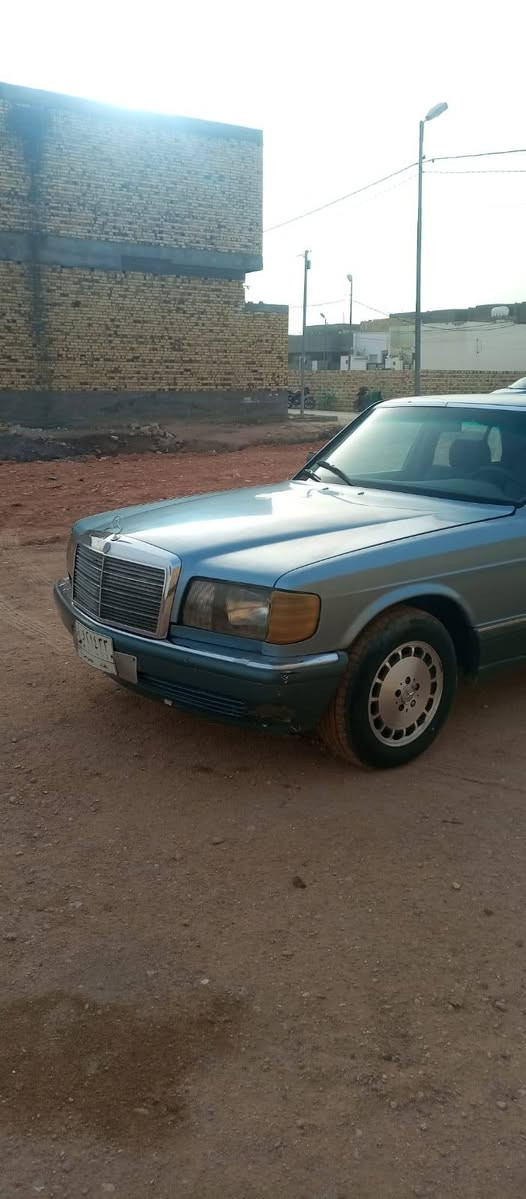 السلام عليكم للبيع مارسدس رئاسي 300  محرك وكير مال ملكه سياره جديده مكينه كير حداديه تخم تأير ويل كب سياره مكفول من ضربه داخل جديد شركه قواعد بلاد سعر 39وبيهه مجال سعر سياره بلاش مكاني ديوانيه رقم بغداد الماني ومالكهه يمي بل ديوانيه رقم تلفون
 ‏‪0783 981 4296‬‏
