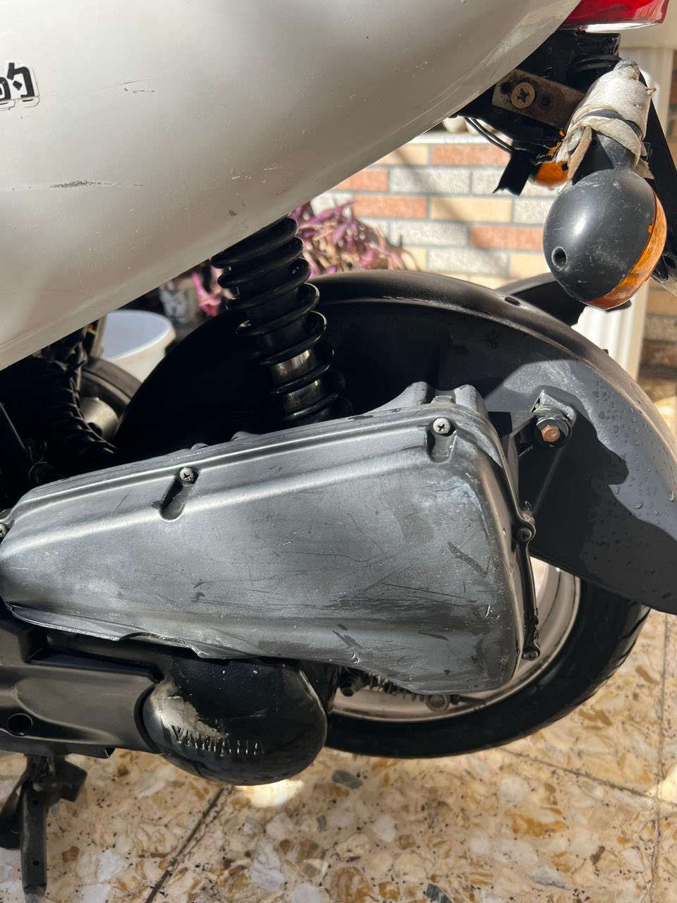 سلام وعليكم دراجه فله للبيع نضيفه ممفتوحه  فقط عطله قبق بانزين سعره 800 بيه مجال مكان بغداد كراده رقم تواصل ***********
