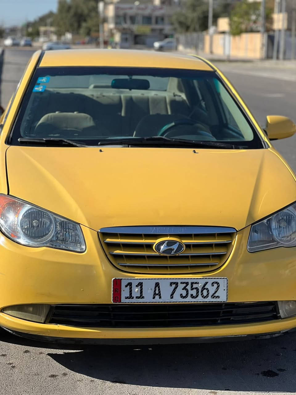 انترا موديل ١٠ سياره جديده وارد امريكي  مكينه ٢٠٠٠مصفره هيه وغرامات ثانيوم تحويل  مكان مدينه ***********
