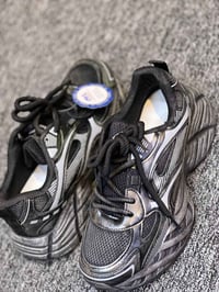 بلنسياكا • مقاسات 41-45 • توصيل مجاني