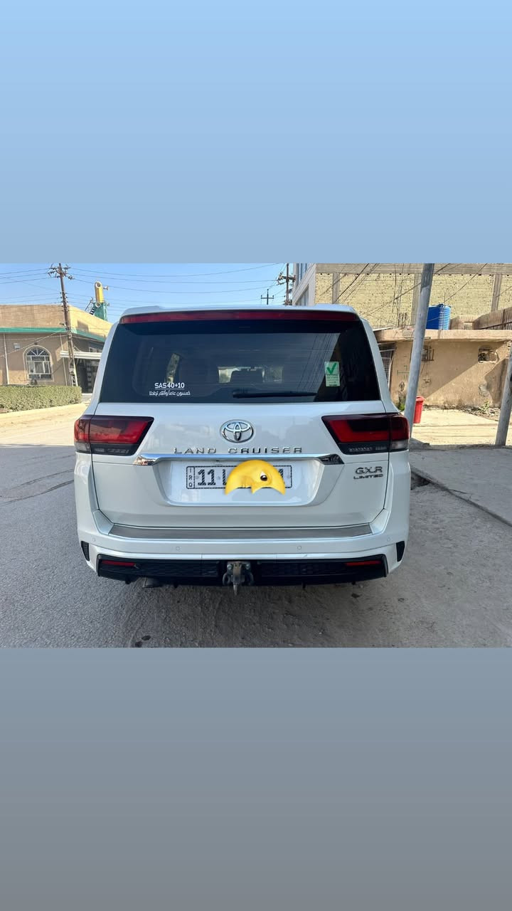 سلام عليكم
لاندكروز 
موديل 2023
السياره كلش حلوه وجديده 
لميتد ساز اصل
رقم بغداد 
ماشيه 35 الف 
ثاني يوم مداور وعروفه مواصفات الساز لميتد 
مكان السياره حله شارع 40 
بيه جلغه بصيطه ب لحيه الاماميه مو دعاميه وبيه جلغه ب دوسه فقط غير هاذا كل الحديد ودعميات مكفولات كفاله عامه 
***********
***********
