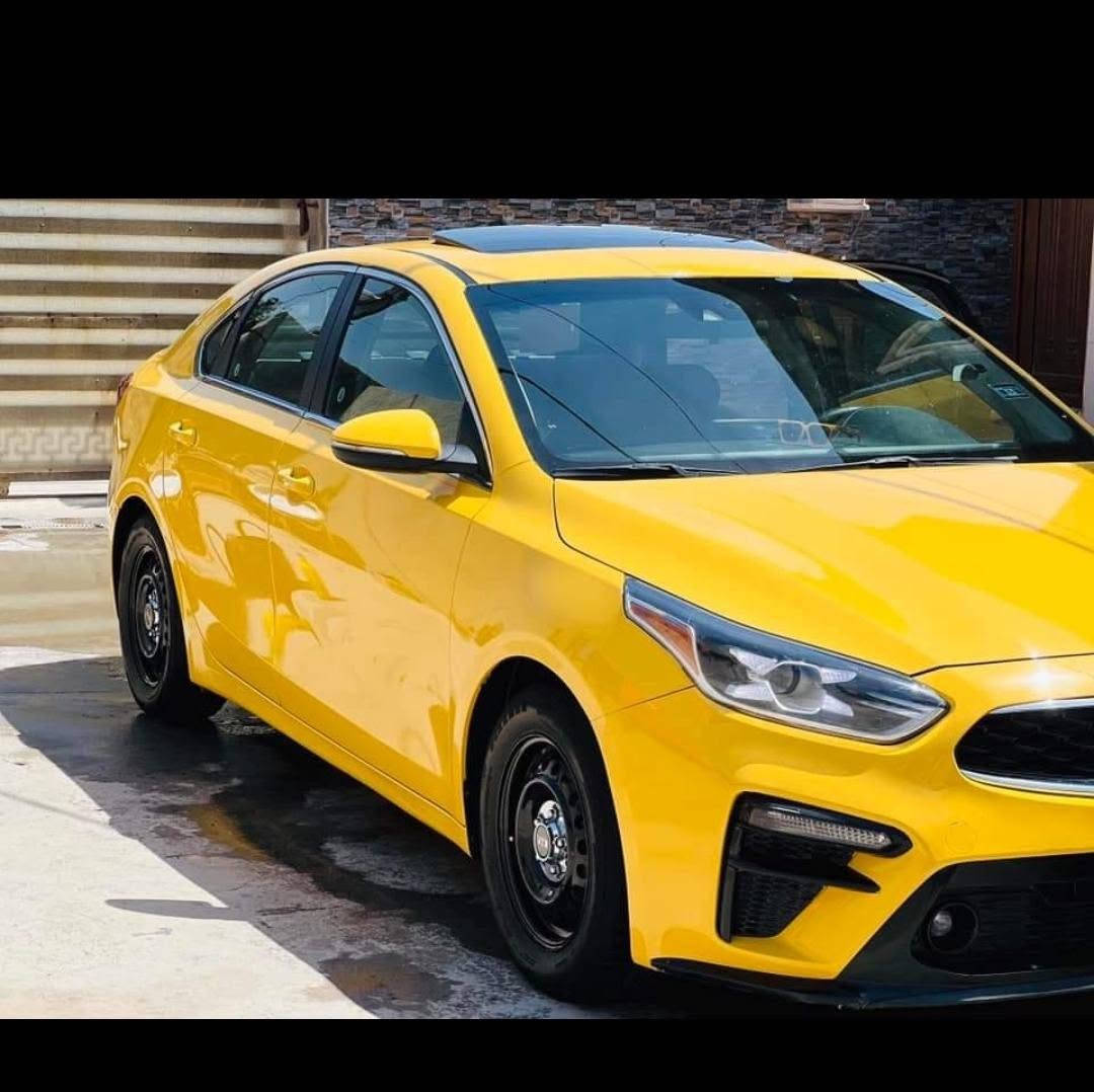 السلام عليكم 
كيا فورتي 2019
الكير AT
سياره فول ما عدا البصمه 
طخطخات بل دعاميه الاماميه
سياره سعر 120ورقه قابله لتفاوض شي بصيط 
هذا رقم التليفون ***********

