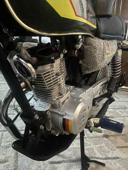 های دراجە Songlingللبیع مۆدیل٢٠٢٤محرک مامفتوح بشرط ماتۆر سفر  منفیس بیها سالنسە مالە بیلاد سعر٦٠٠بیها مجال رقم موبایلی***********
