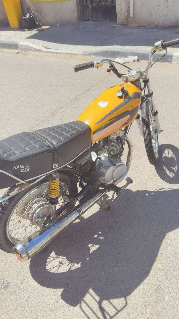 سلام عليكم للبيع نامه شلامجه اصلي برغي ما مفتوحة بيه مكينه جديدة الدراجه بلادية مو تعمير ادوات ادوات مكفوله من السرقه لسعر ٥٠٠وبيه مجال لشراي مكاني بصرة القبله ***********
