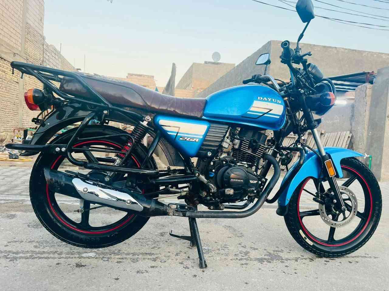 اللهم صلِّ على محمد وآل محمد السلام عليكم دراجه  دايون نفخ موديل 2022 دراجه شوفت عينك لايت زنون اشاير كله شغال مكينه مامفتوحه درجه مامتعوبه مال جناي مكان نجف كوفه علوت الفحل اصولي بس اوراق سكنر الصلي ضايعات وسويلك مكاتبه عن سرقه وعن دوله سعر 1400 *********** عليك الحسين لموشراي لاتعبني ولاطبلي
***********
