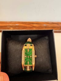 ساعة • توصيل