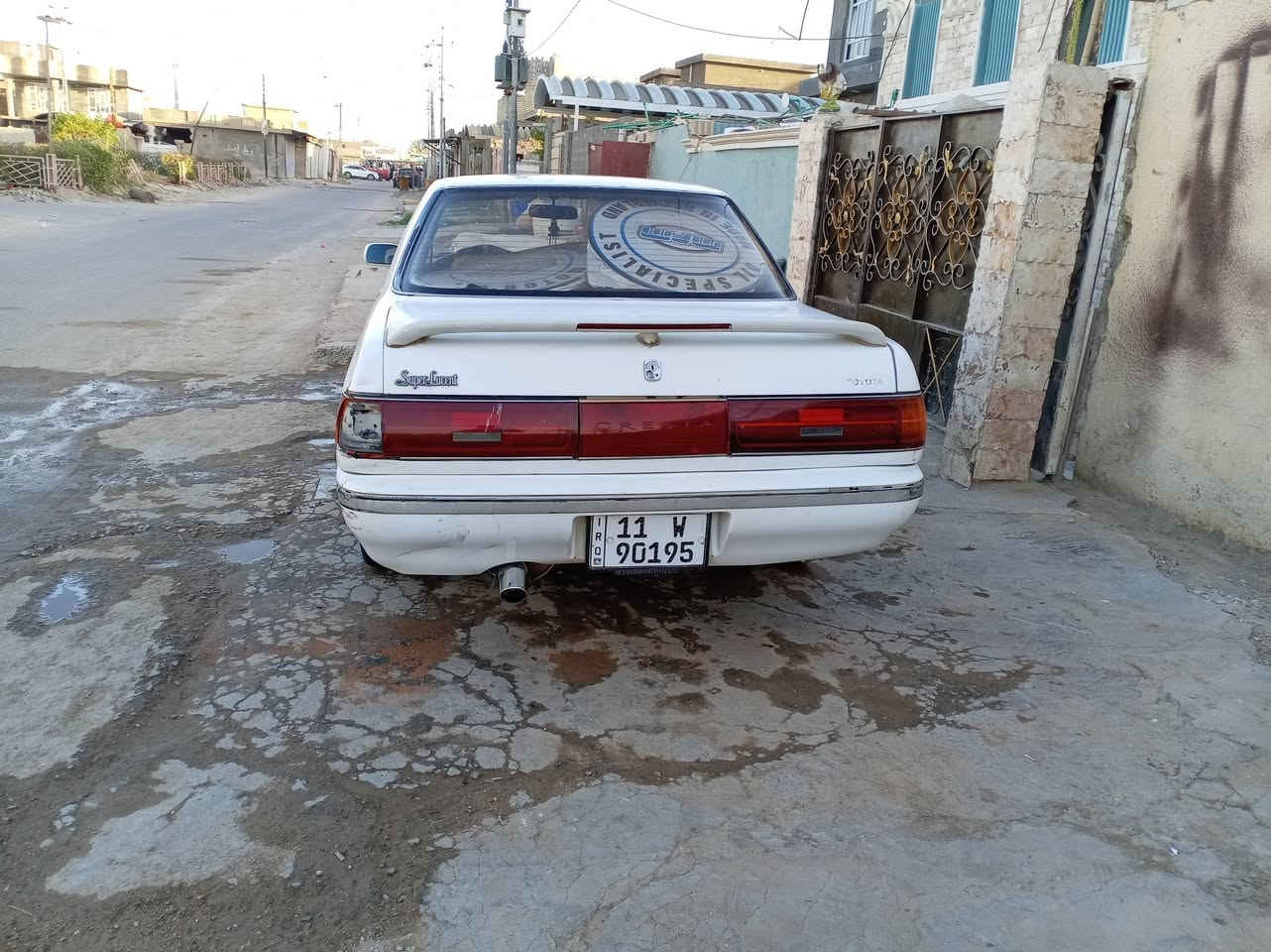 السلام عليكم
للبيع كرسته عظم موديل 1991 كير و مكينه ونجي تبريد شغال  رقم بغداد انكليزي باسمي تحويل ثاني يوم. السعر 32 وبيها مجال ***********
