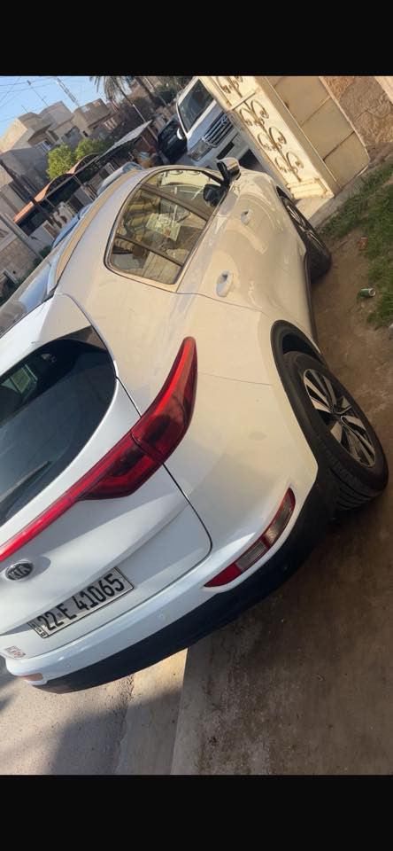 السلام عليكم
اسبورتج موديل 17 موصفات بانوراما بصمه داخل جلد جوزي السياره ماشيه 77الف وبيه داير جاملغ خلفي صبغ السياره استيراد خاص كويتي السياره جاهزه من كلشي من هزه وسنويه جديده ورقم جديد تريد تحويل او وكاله السياره بسمي ومعروضه 15500$ وبيه مجال للاستفسار( ‭0771 516 7226‬)
