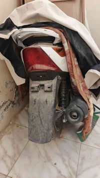 عندي ثعلب جيتي ار ام فصله متروكه بس يرادلها كابريتر وباتري وفاكيوم مكي...