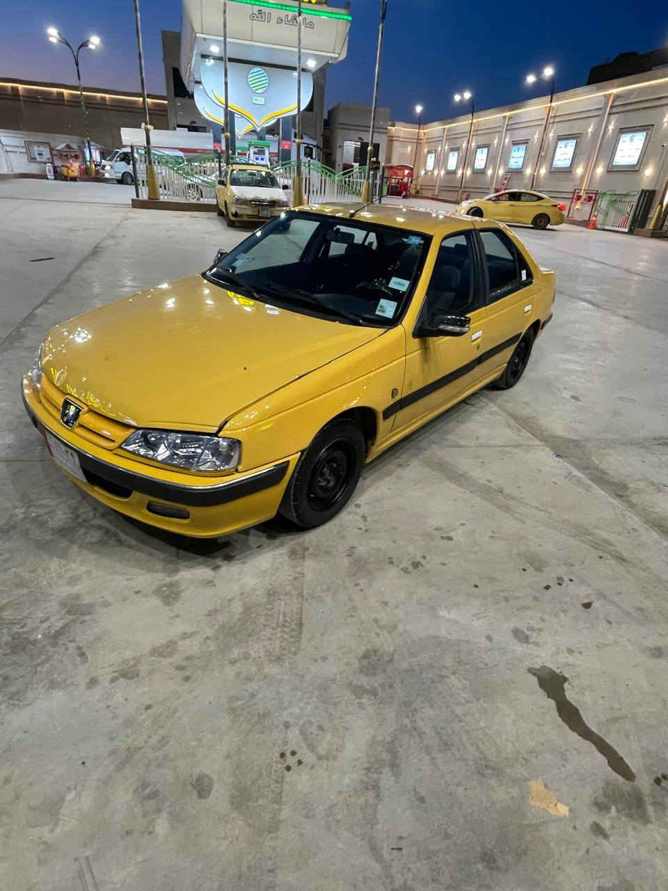 السلام وعليكم البيع بيجو بارص 2015 سياره نضيفه وجاهزه بيه منضومه غاز وتبريد ثلج تخم تاير غرفته نضيفه ومكينه وكير خير من الله كفاله لفحص سياره جهزه مابيه اي نقص رقم بغداد ومصفره هيئه وغرامات وتحويل ثاني يوم  السعر 37 وبيه مجال الرقم ***********
