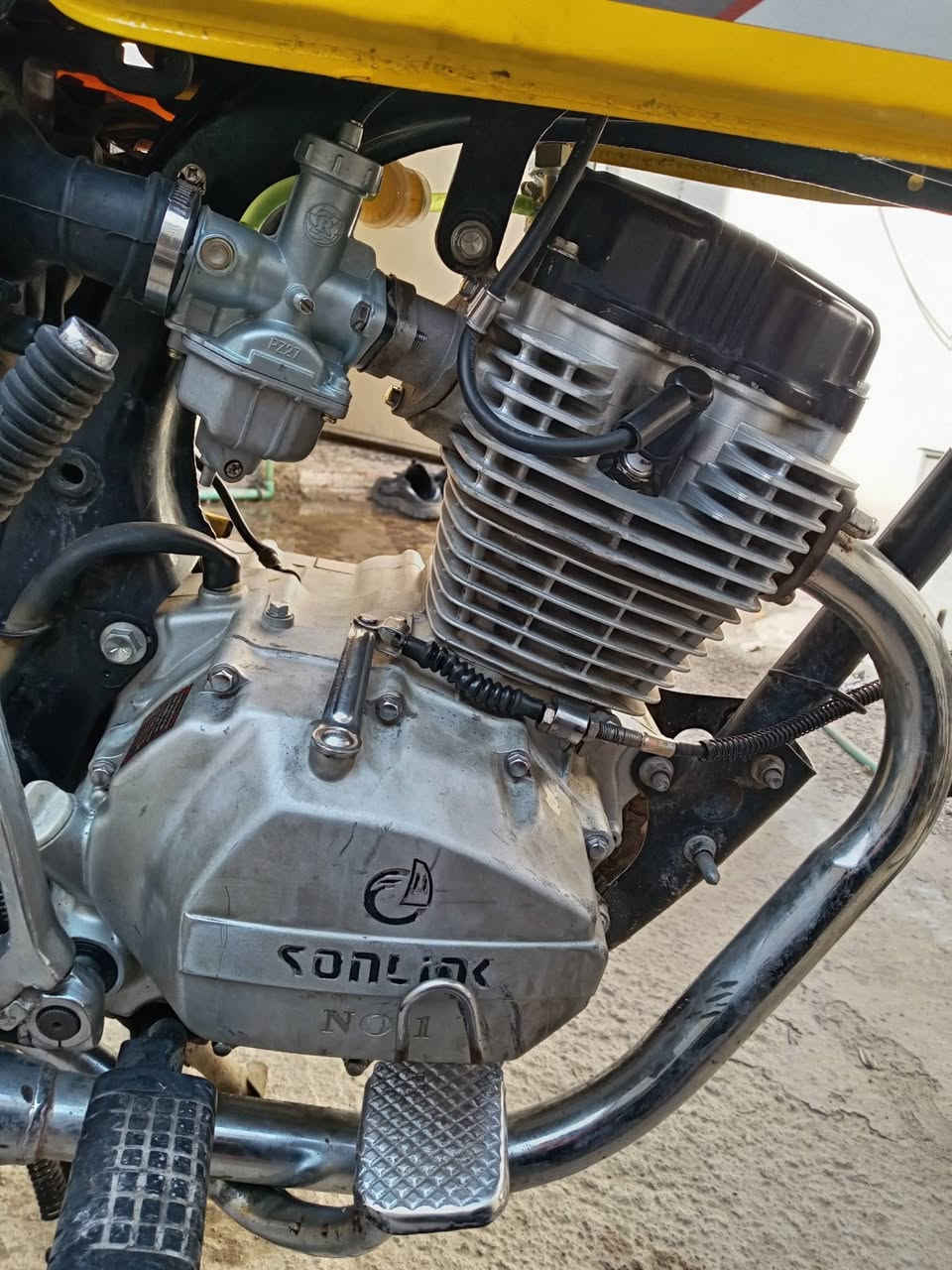 سلام عليكم دراجه ايراني4كير  سولنك مديل 2022
دراجه اتخبل خير من الله نقص بس دشبول وبك لايت الباقي كله شغال محرك مكفول سعر 550الف بغداد باب معضم للتواصل ***********
