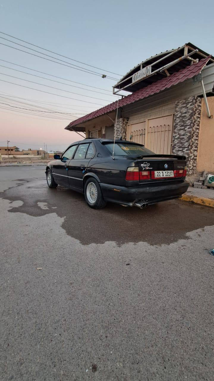 بي ام 525
مسكر فانوس 
اصل 500
تبريد شغال 
كير محرك خير من الله 
السياره مصبوغه احزام جماليه فقط 
السياره خير من الله 
معروضه 55وبيهه مجال وترهم مراوس فرق 
متوجد ماسنجر


**إذا كنت صاحب هذا الإعلان وتريد حذفه لأي سبب، رجاءا أرسل رسالة إلى الدعم الفني**