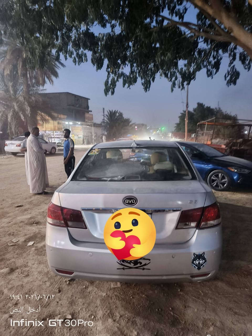 السلام عليكم ورحمة الله
للبيع بي واي دي ٢٠١٣جي ٣ گير ومحرك كورولا
تخم تايرات نظيف
صدر جديد 
مصبوغة عام اثر خدوش
كير اوتوماتيك 
شاشة 
تبريد شغال
السيارة بأسمي تحويل ثاني يوم
الشعر : ٥٠ ورقة و بيها مجال الطيبين
العنوان : ابو غريب - الزيتون
رقمي 
***********
***********
