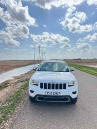للبيع جيب لاريدو موديل 14 خليجي كفالة فول مواصفات  بصمة تشغيل  تشغيل ع...