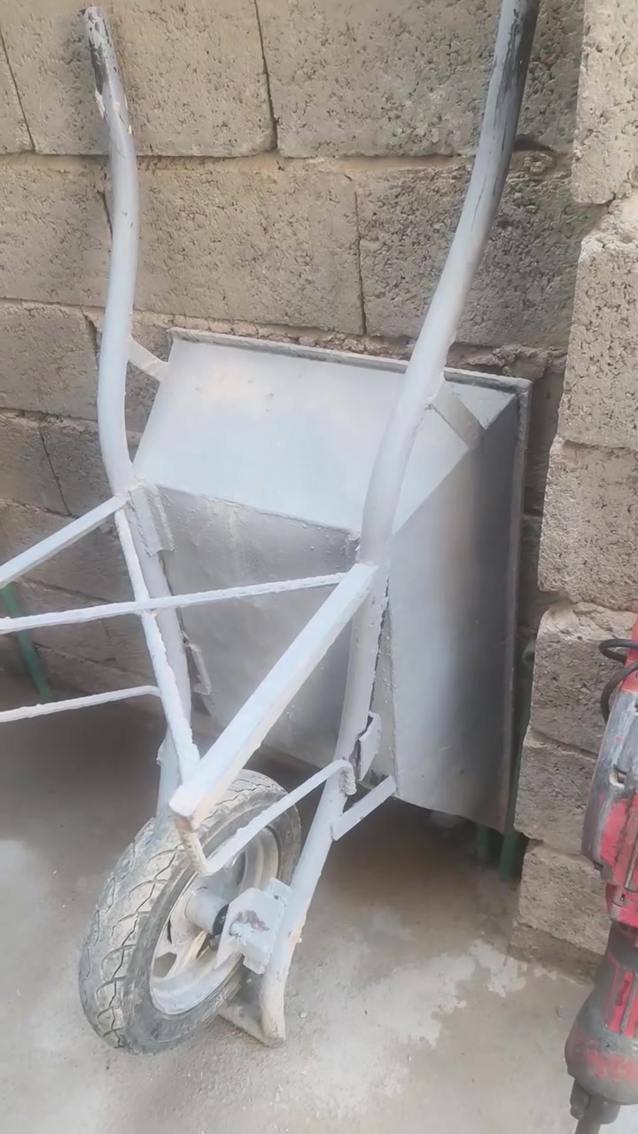 دريل همر مع عربانه جگر للبيع السعر ١١٠ وبي مجال بسيط الاتصال ع الرقم *********** يوجد واتساب
