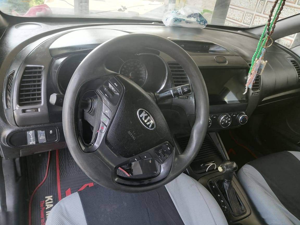 السلام عليكم سياره فورتي 2014 سياره بيه بنيد وبس حزام صبغ ومكفوله سياره رقم بغداد تحويل ثاني يوم كير مكفول مكينه مكفوله لا تنقيص لا تبخير خير من الله تخم تايرات  والسعر 100 وبيه مجال اتصال عل رقم 0 751 952 4658 / والرقم الاثير ***********
