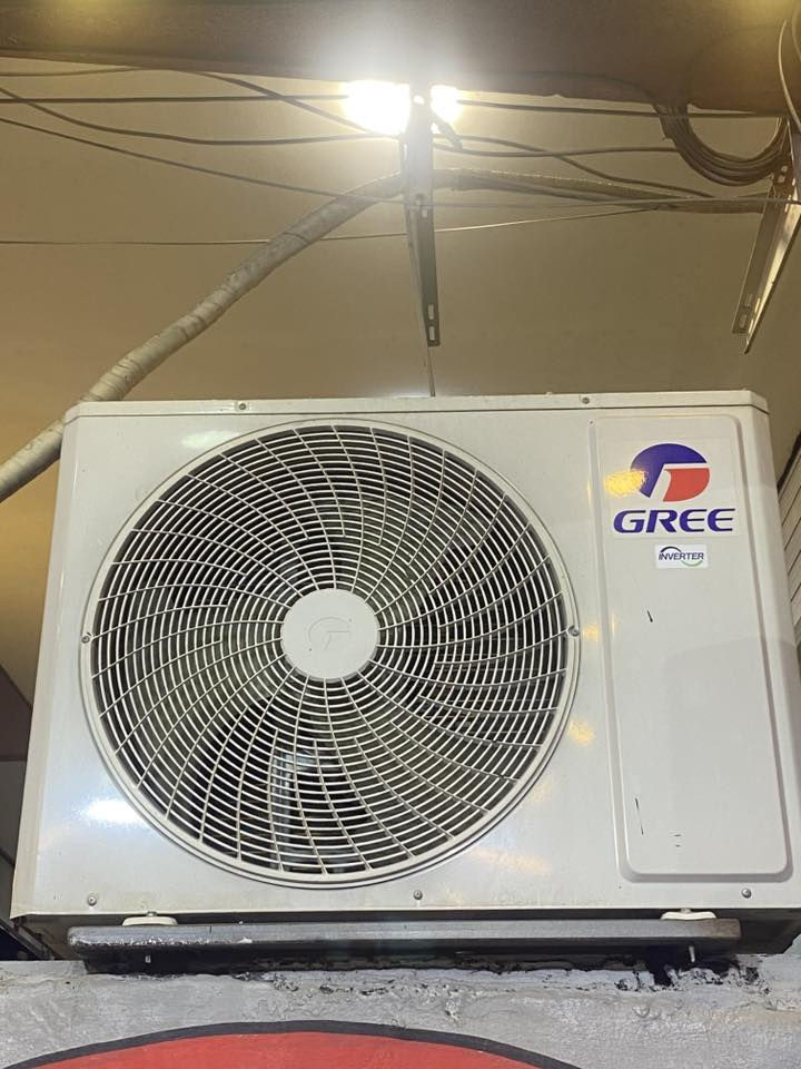 سبلت كري 2 طن انفيرتر مستعمل جداً قليل كامل بدون اي نقص 
السعر 600 الف 
العنوان بغداد اليرموك 
***********
