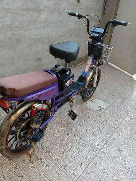 سلام عليكم مطور شحن بطريات نص عمر بي صوت بل ويل ماعرف شنو شغال كلشي ما بي يمشي لسعر 150 وبي مجال ***********
